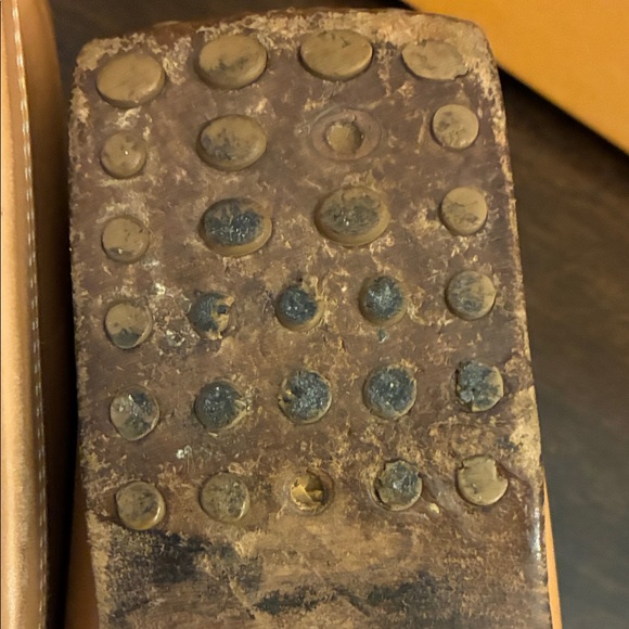 Tod’s Women’s Tan Leather Driving Loafers Moccasins w/ silver grommets. Size 37. - Picture 10 of 16